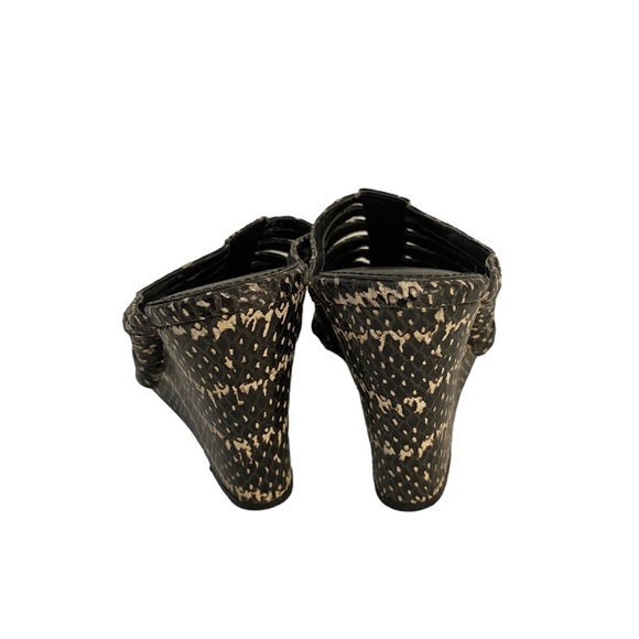 Calvin Klein Phillipa Wedge Sandals Black/White/Gray, Slip-On, Size 8 HSH - Picture 7 of 13